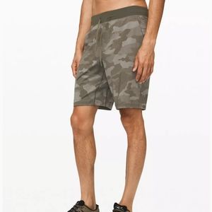 T.H.E. shorts camo